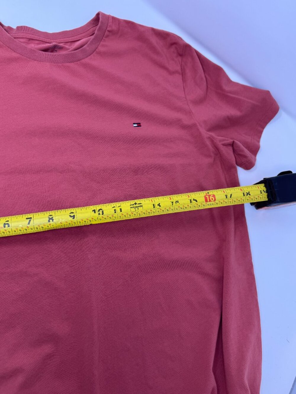 Tommy Hilfiger Men’s Classic Crew Neck T-Shirt Terracotta Red Size M - Picture 7 of 9